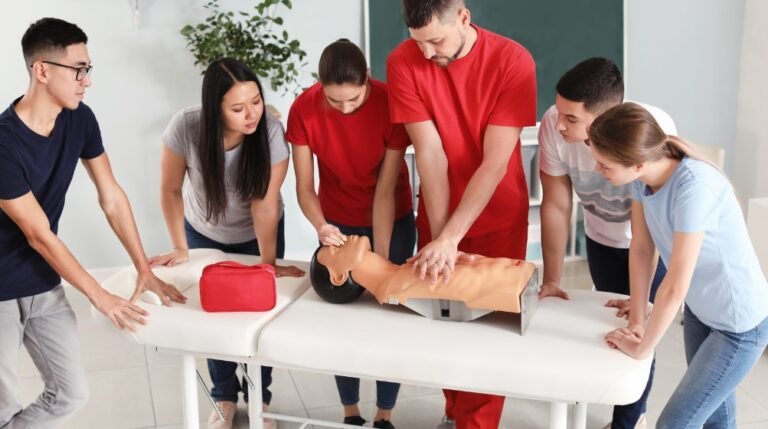 How Paramedic Education Combines Studying in Class With Practical Field Training